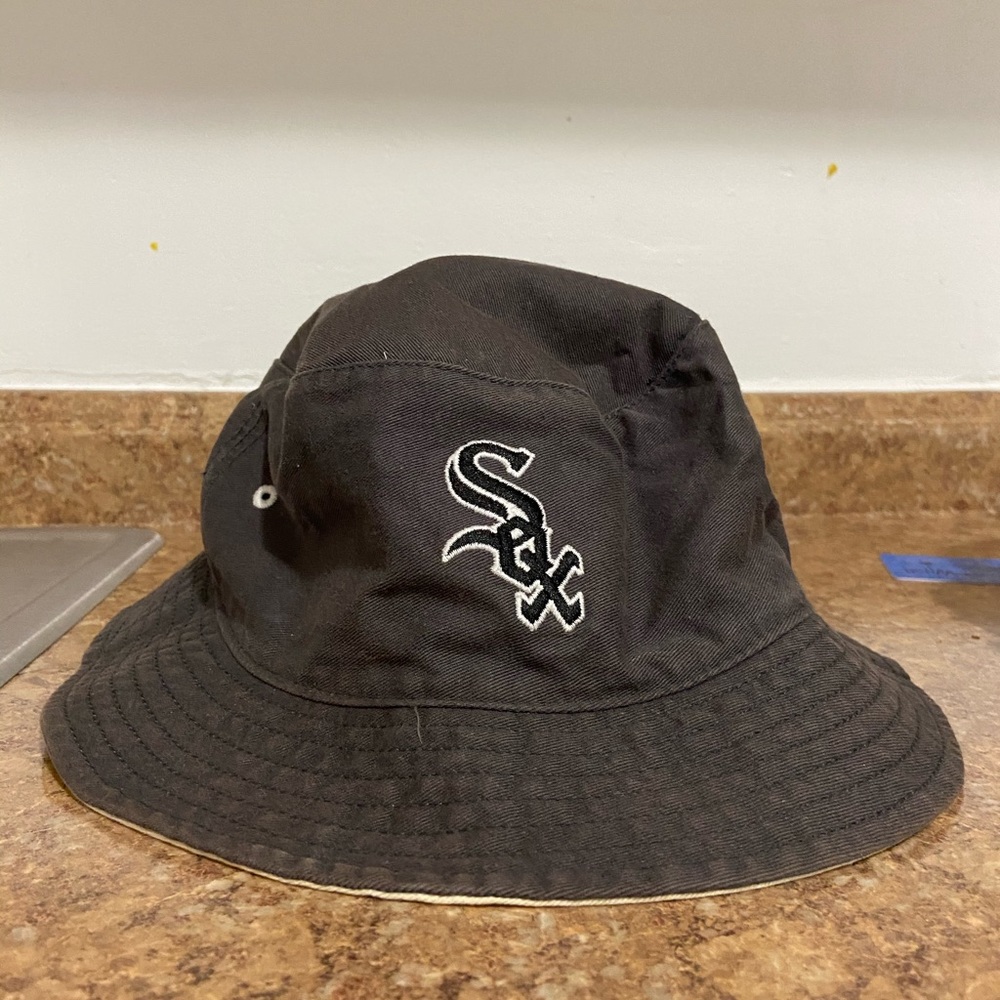 Grey SOX hat